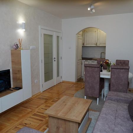 Sleepover - Holiday Base Novi Sad Extérieur photo